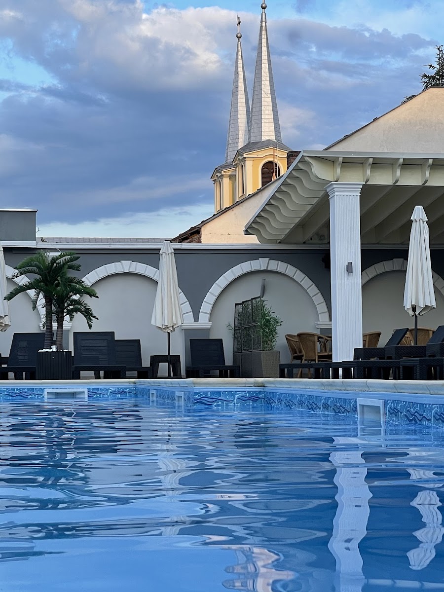 Piscina Astoria